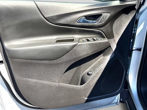 Used 2021 Chevrolet Equinox LT image 15