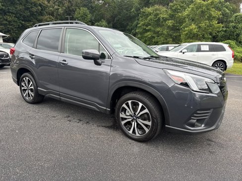 Used 2023 Subaru Forester Limited image 9