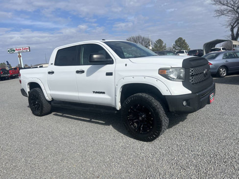 Used 2018 Toyota Tundra SR5 image 1