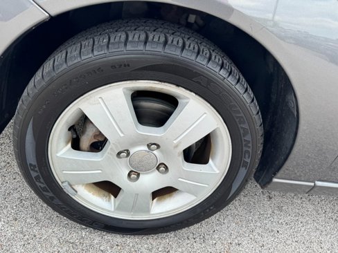 Used 2007 Ford Focus ZX5 Hatchback image 7
