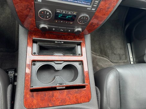 Used 2009 Chevrolet Avalanche LTZ image 16