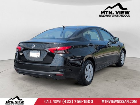Used 2021 Nissan Versa S image 3