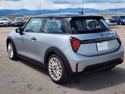 New 2025 MINI Cooper 2-Door Hardtop image 3