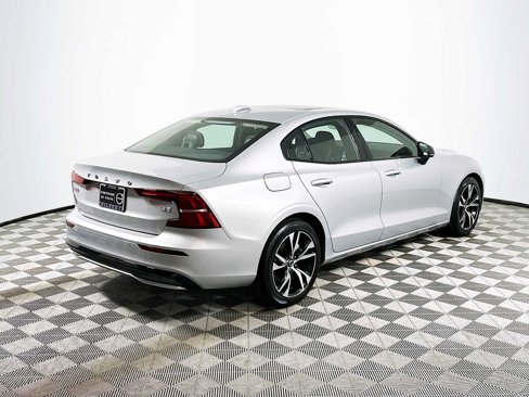 Certified 2025 Volvo S60 B5 Core image 7