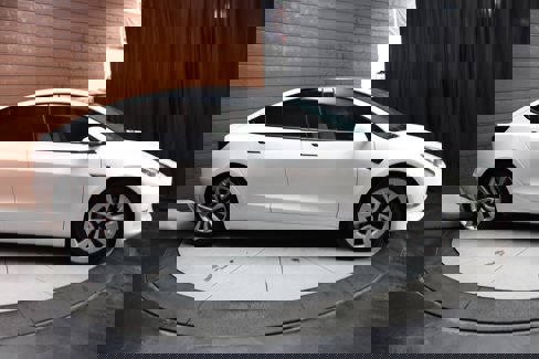 Used 2022 Tesla Model 3 Standard Range image 16