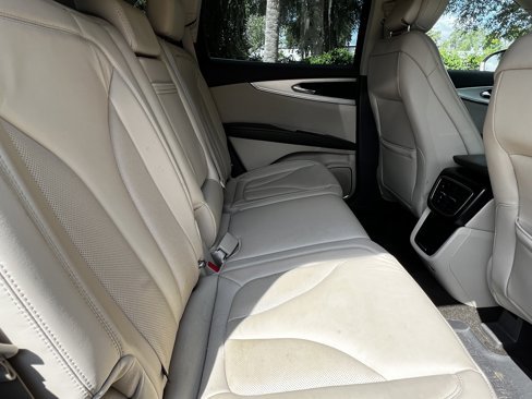 Used 2020 Lincoln Nautilus FWD w/ Equipment Group 101A image 40