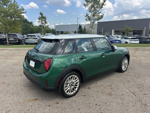 New 2025 MINI Cooper 4-Door Hardtop image 7