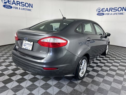 Used 2018 Ford Fiesta SE image 4