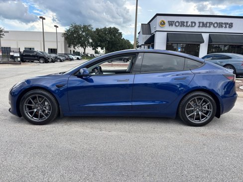 Used 2021 Tesla Model 3 Standard Range Plus image 9