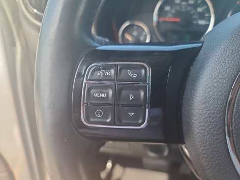 Used 2015 Jeep Wrangler Unlimited Sahara image 18