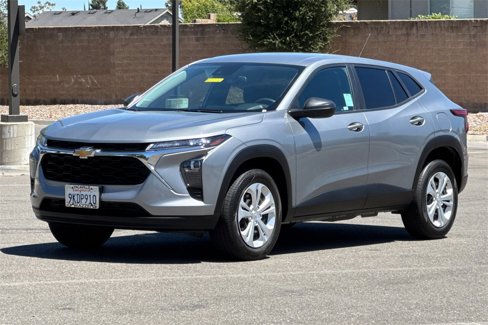Used 2024 Chevrolet Trax LS w/ Driver Confidence Package image 14
