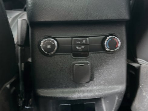 Used 2016 Ford Explorer XLT w/ Equipment Group 202A image 25
