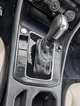 Used 2020 Volkswagen Jetta R-Line image 12