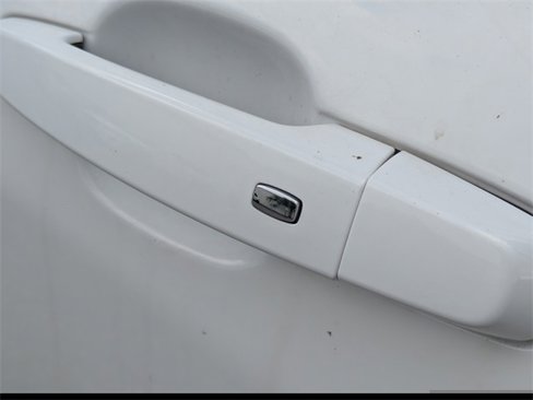 Used 2021 Chevrolet Equinox LT image 14