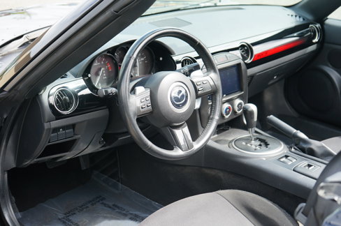 Used 2015 MAZDA MX-5 Miata Club image 15
