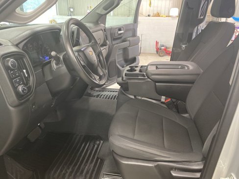 Used 2021 Chevrolet Silverado 1500 Custom image 32