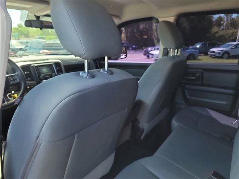 Used 2018 RAM 1500 Express image 9