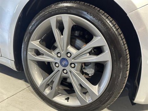 Used 2020 Ford Fusion Titanium image 14