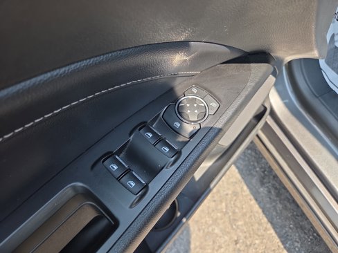 Used 2018 Ford Fusion Energi Titanium image 16