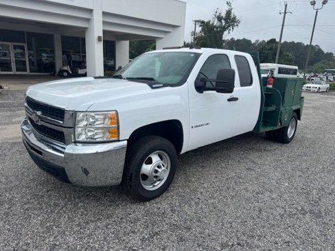 Used 2009 Chevrolet Silverado 3500 W/T image 2