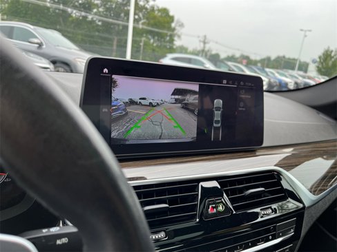 Used 2021 BMW 540i xDrive w/ Premium Package image 24