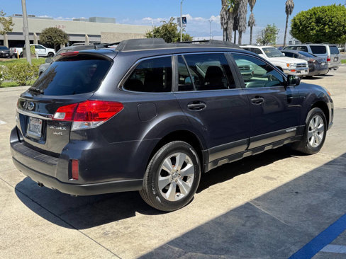 Used 2011 Subaru Outback 3.6R Limited image 11