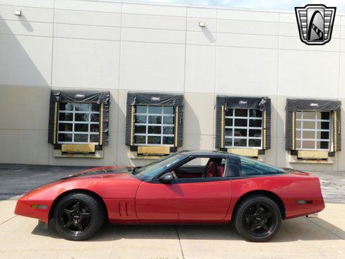 Used 1988 Chevrolet Corvette Coupe image 4
