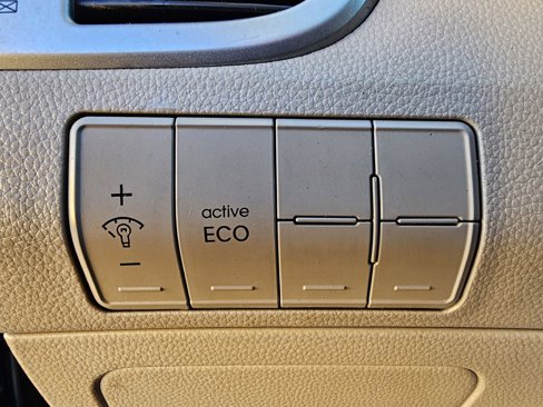 Used 2013 Hyundai Elantra GT image 21
