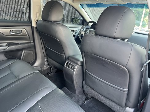 Used 2015 Nissan Altima 2.5 SL w/ Moonroof Package image 30
