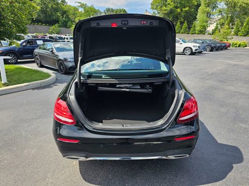 Used 2017 Mercedes-Benz E 300 4MATIC image 10