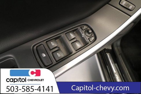 Used 2018 Volvo V60 T5 Cross Country w/ Convenience Package image 8