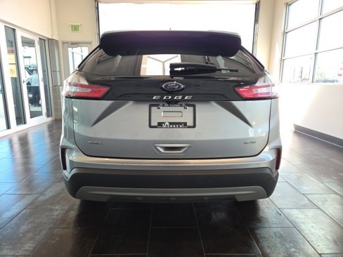 Used 2023 Ford Edge SEL image 5