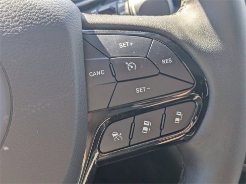 Used 2023 Jeep Cherokee Altitude Lux image 29