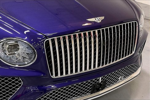 Used 2024 Bentley Bentayga image 32
