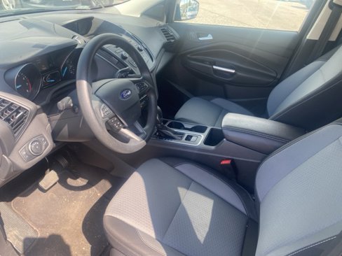 Used 2018 Ford Escape SE image 16