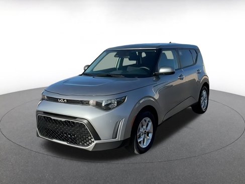 Used 2024 Kia Soul LX w/ LX Technology Package image 4