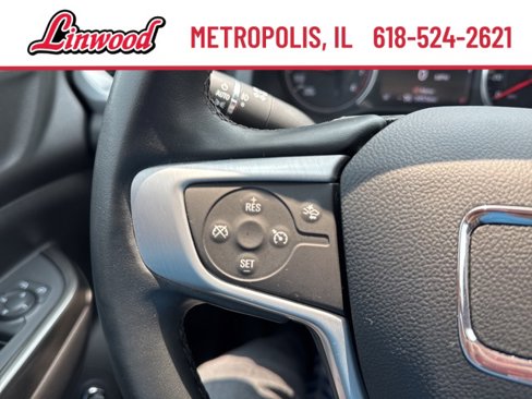Used 2023 GMC Acadia SLT image 17