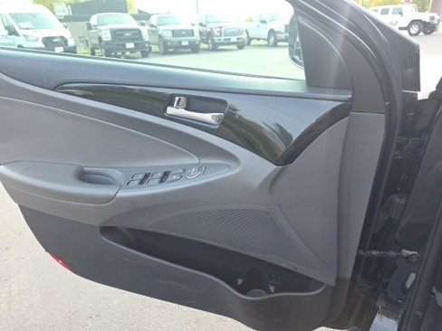 Used 2011 Hyundai Sonata Limited image 13