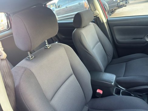 Used 2005 Pontiac Vibe w/ Power Group Value Package image 37