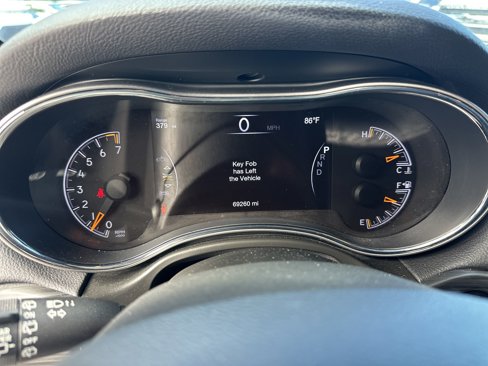Used 2022 Jeep Grand Cherokee Laredo X image 20