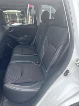Used 2019 Subaru Forester Premium image 11