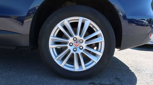 Used 2019 Jaguar F-PACE Prestige image 28