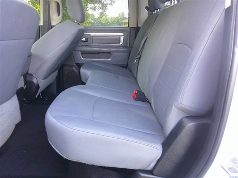 Used 2018 RAM 2500 SLT image 17