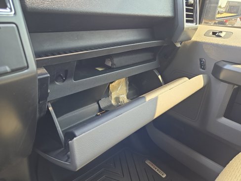 Used 2017 Ford F150 XLT image 31