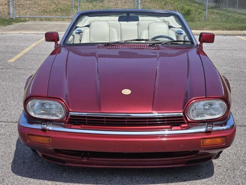 Used 1995 Jaguar XJS V12 Convertible image 17