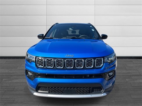 Certified 2024 Jeep Compass Limited image 9