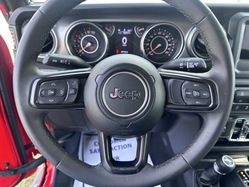 Certified 2023 Jeep Gladiator Sport image 13