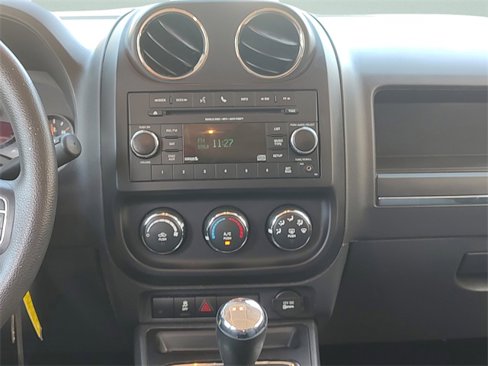 Used 2016 Jeep Patriot Sport w/ Power Value Group image 16