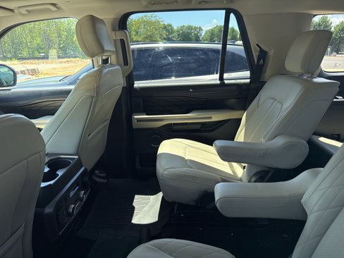 Used 2021 Ford Expedition Max Platinum image 6