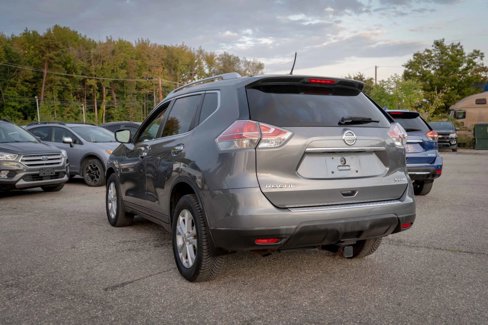 Used 2015 Nissan Rogue SV image 21